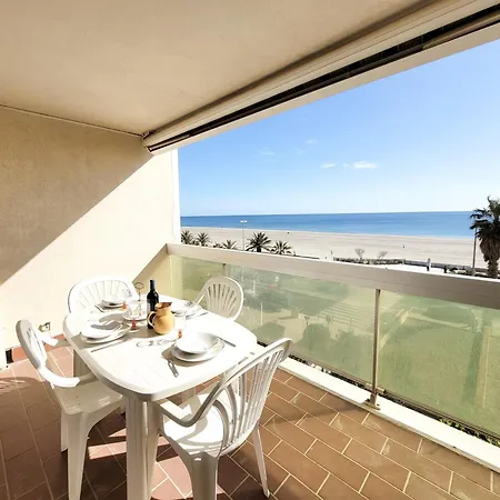 Апартаменты - T2 Lumineux Pour 4 Pers, Terrasse, Parking Prive, A 50m - Fr-1-794-114